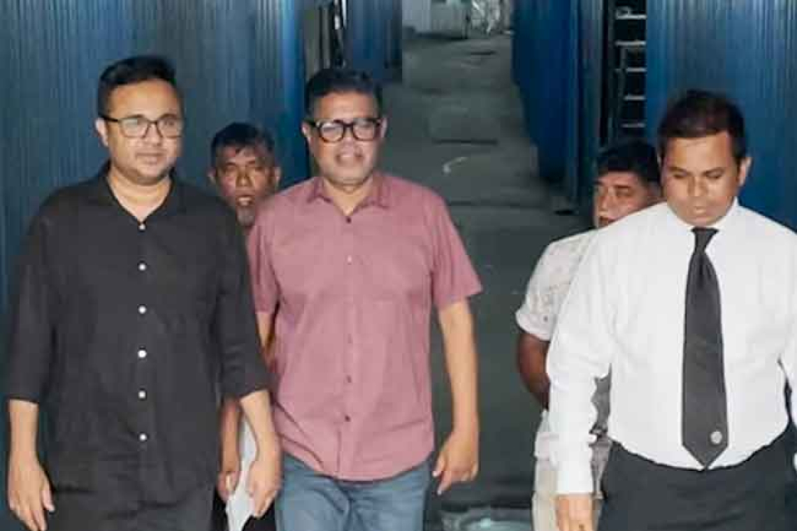 ගල්අඟුරු වංචාවක් සම්බන්ධව මුජිබුර්ගෙන් CIDයට පැමිණිල්ලක්